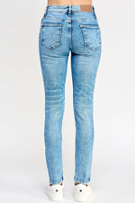 Load image into Gallery viewer, Erica Basic Fit Jeans - Ladies Trousers - UrbanKoach