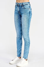 Load image into Gallery viewer, Erica Basic Fit Jeans - Ladies Trousers - UrbanKoach