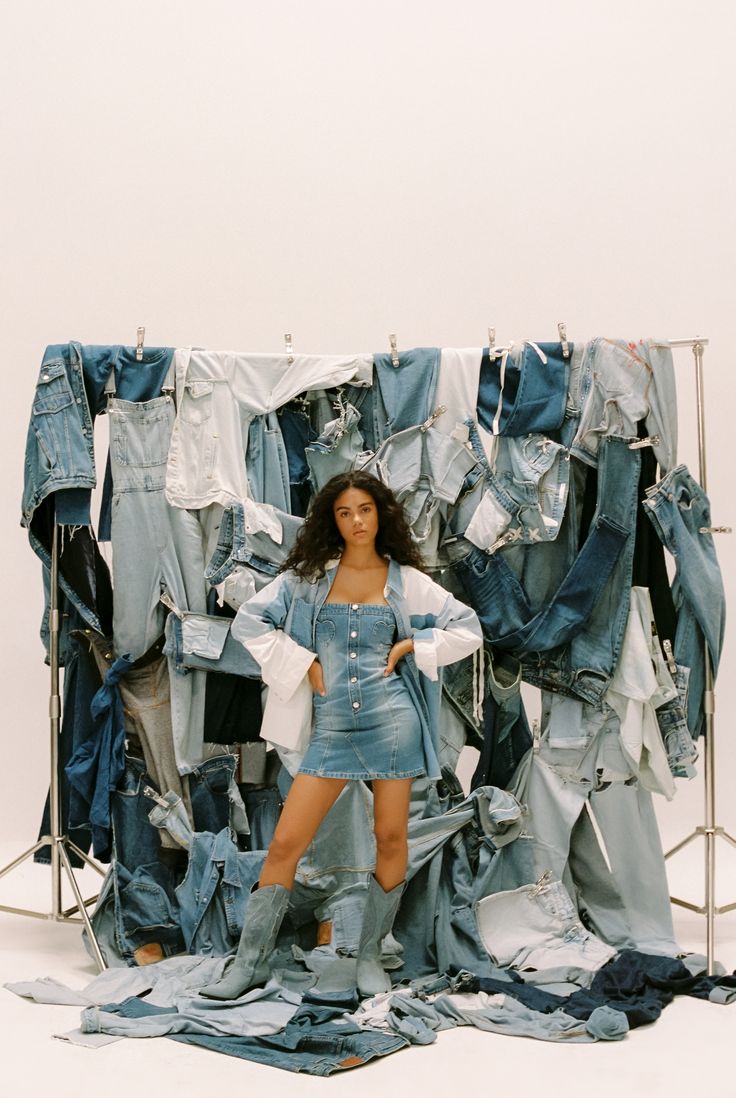 SHORTS - WOMEN