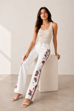 Load image into Gallery viewer, Rose Trellis White Straight-Leg Jeans