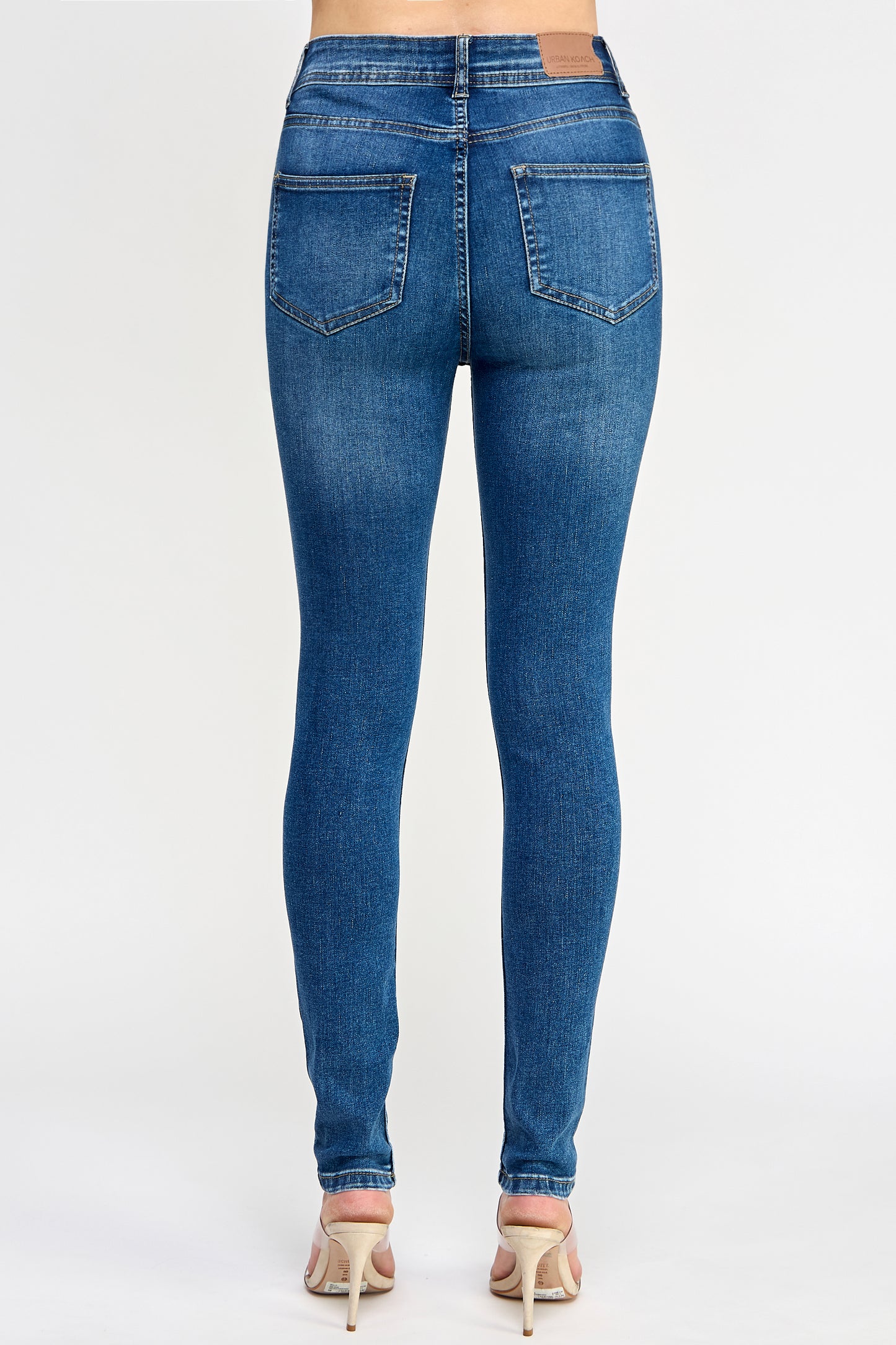 Mia Straight-Fit Jeans