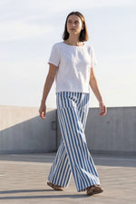 Load image into Gallery viewer, Blue Stripes Wide Leg Jean