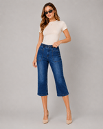 Load image into Gallery viewer, Snap Capri 02 Jeans